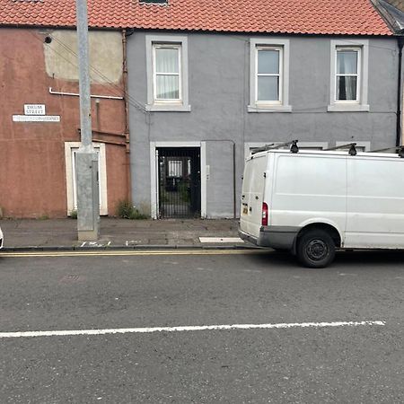 1 Bed Flat At Drum Street EDI Eksteriør billede
