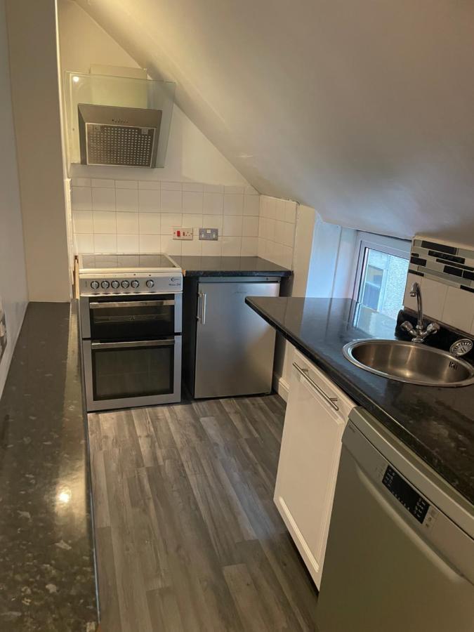 1 Bed Flat At Drum Street EDI Eksteriør billede