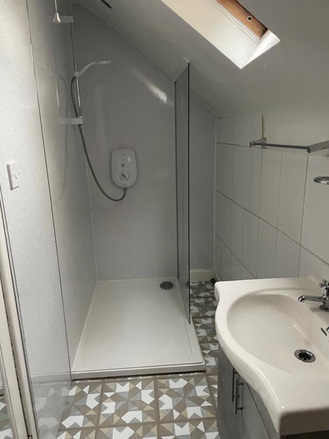 1 Bed Flat At Drum Street EDI Eksteriør billede