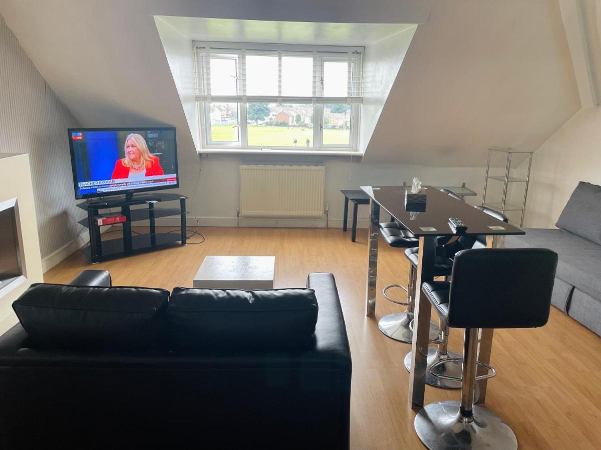 1 Bed Flat At Drum Street EDI Eksteriør billede